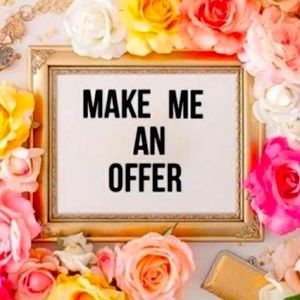 💕OFFERS ACCEPTED & WELCOMED!💕